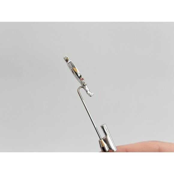 Avon Skeleton Key Silver Toned Classic Vintage Stick Pin | Hat Pin | Lapel Pin - Picture 2 of 7